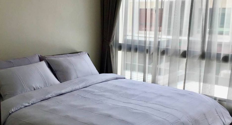 For rent そして for sale 3 ベッドルーム townhouse in Lat Phrao, Bangkok