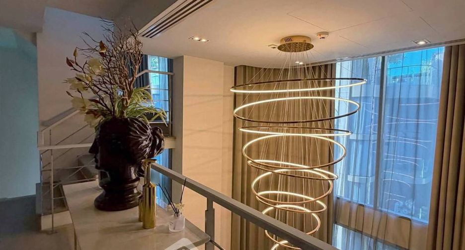 For rent and for sale 3 bedrooms condo in Watthana, Bangkok