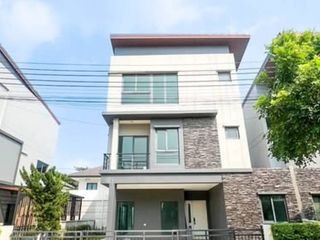 Reihenhaus zum Kauf mit 4 Zimmer in Thung Khru, Bangkok