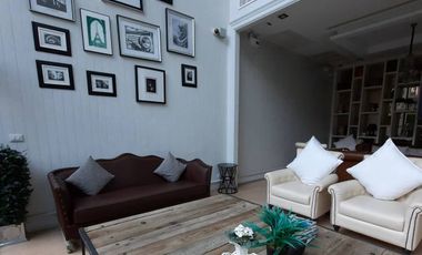 À vendre 1 chambre condo à Khlong Toei, Bangkok