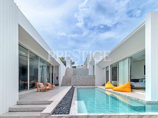 For rent 8 ベッドルーム house in Na Jomtien, Pattaya