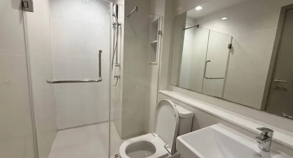For sale 1 bed condo in Huai Khwang, Bangkok