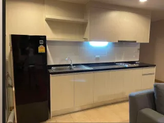 For rent 1 bed condo in Phaya Thai, Bangkok