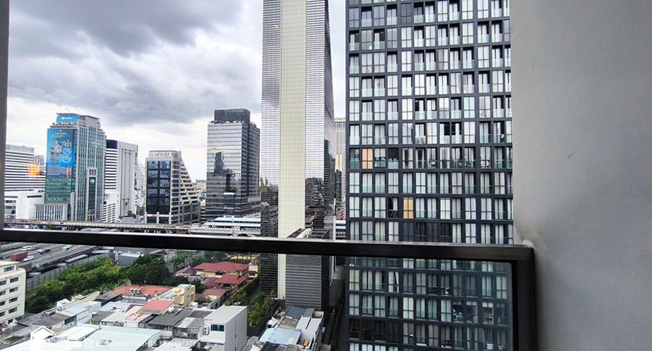 Wohnung zur Miete mit 1 Zimmer in Pathum Wan, Bangkok