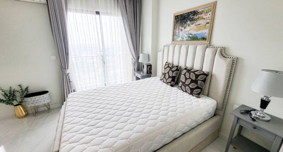 Condo en alquiler de 3 habitaciones en Watthana, Bangkok