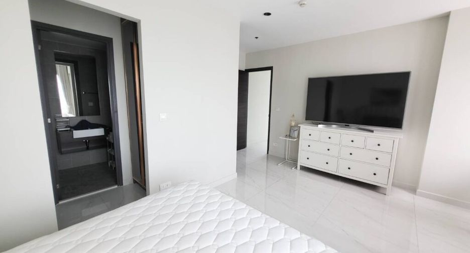 Condo en alquiler de 3 habitaciones en Watthana, Bangkok