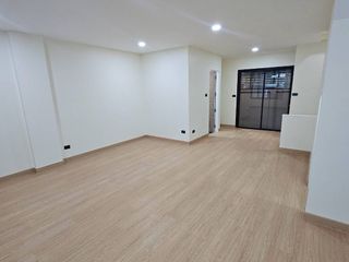 出售 3 卧室 联排别墅 在 Suan Luang, 曼谷