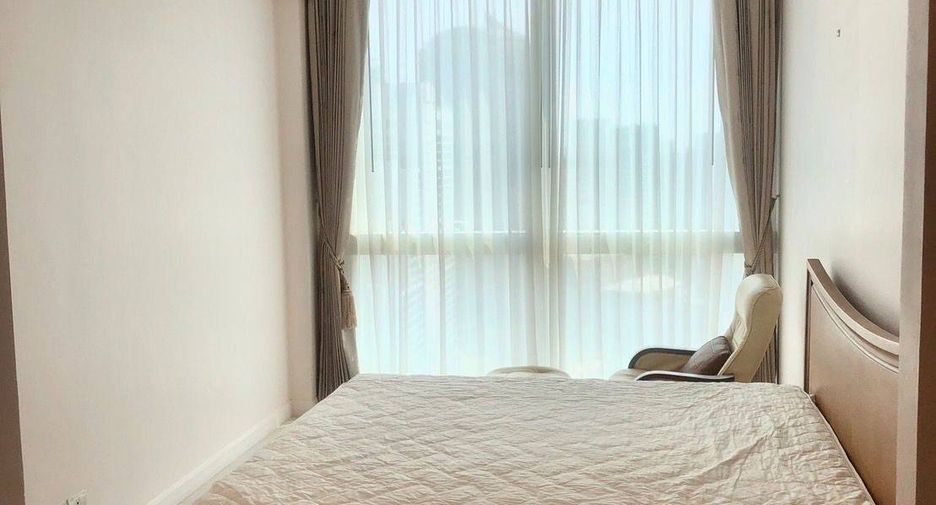 For sale 2 bedrooms condo in Khlong Toei, Bangkok