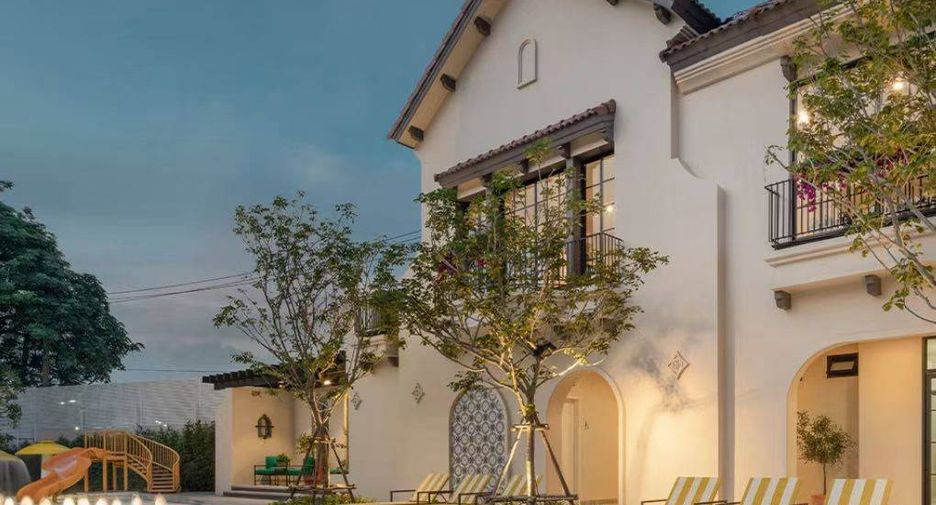 For sale 3 bedrooms townhouse in Lat Krabang, Bangkok