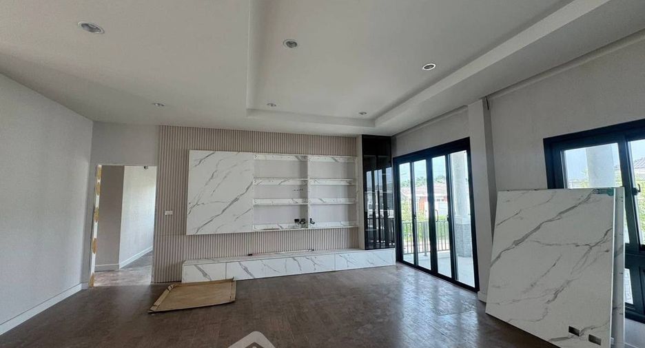 Продажа 4 спальни дом в Банг Ламунг, Чонбури