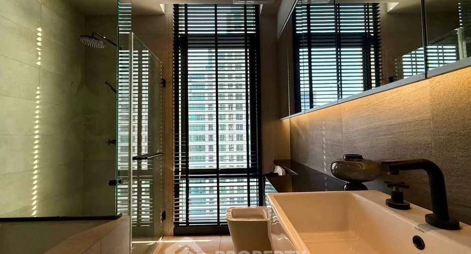 À vendre 2 chambres condo à Watthana, Bangkok