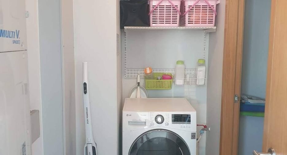 For sale 2 bedrooms condo in Khlong Toei, Bangkok
