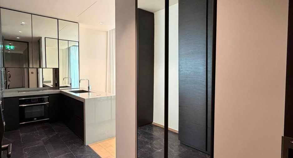 For sale 2 bedrooms condo in Pathum Wan, Bangkok
