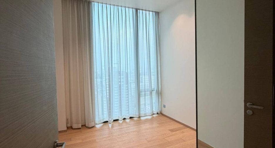 For sale 2 bedrooms condo in Pathum Wan, Bangkok