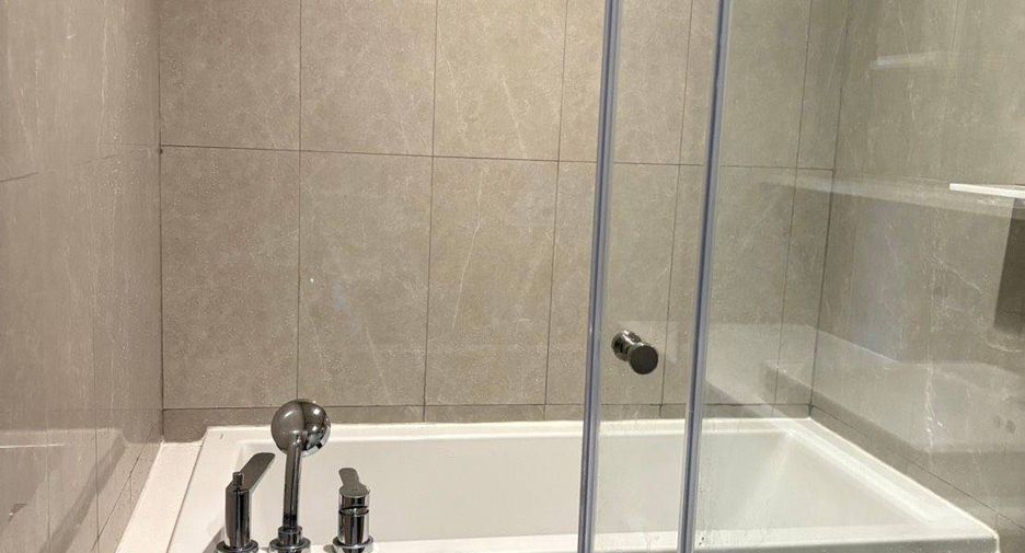 Продажа 2 спальни кондо в Сатхон, Бангкок