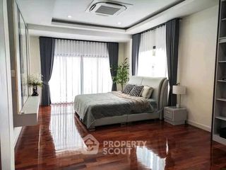 出售 5 卧室 独立屋 在 Lat Krabang, 曼谷