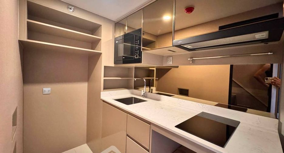 For sale 2 bedrooms condo in Ratchathewi, Bangkok
