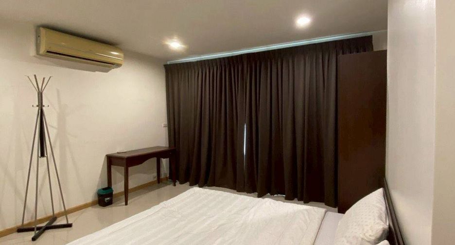À vendre 2 chambres condo à Bang Rak, Bangkok