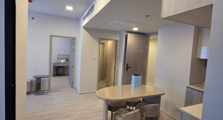À vendre 3 chambres condo à Huai Khwang, Bangkok