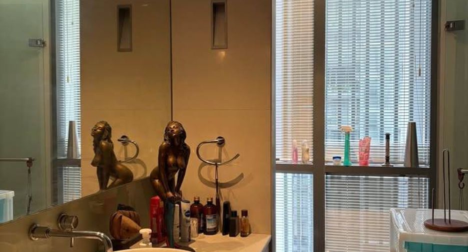For sale 2 ベッドルーム condo in Watthana, Bangkok