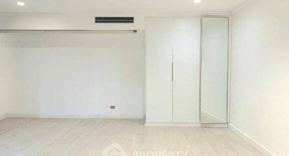 Wohnung zum Kauf mit 3 Zimmer in Khlong Toei, Bangkok