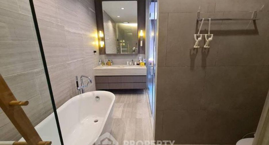 For sale 3 bedrooms condo in Sathon, Bangkok