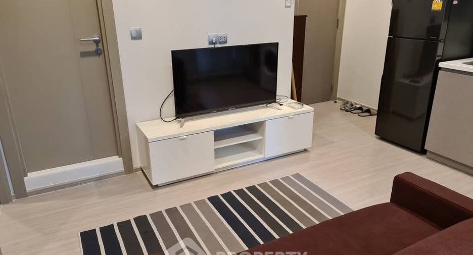 À vendre 2 chambres condo à Huai Khwang, Bangkok