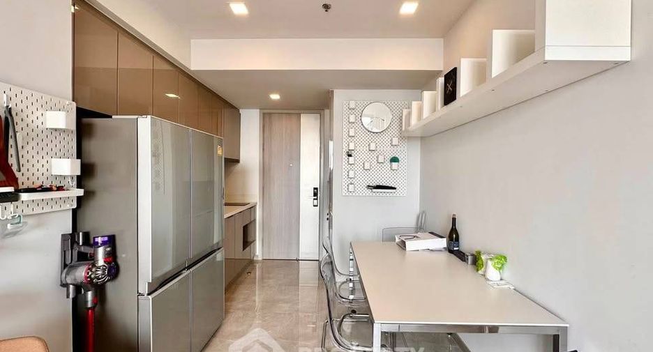 For sale 2 ベッドルーム condo in Huai Khwang, Bangkok