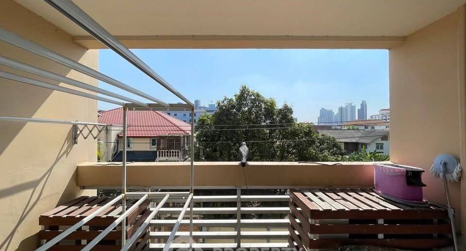 For sale 2 bedrooms condo in Watthana, Bangkok