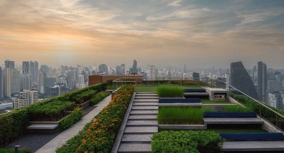 For sale 1 bed condo in Khlong Toei, Bangkok