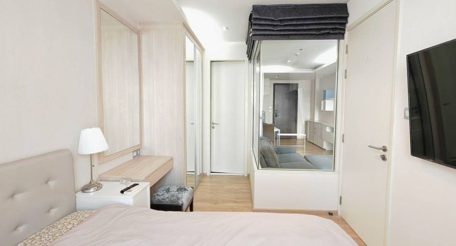 For rent 1 bed condo in Watthana, Bangkok