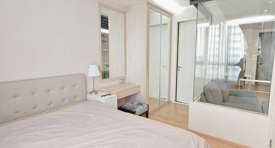 For rent 1 bed condo in Watthana, Bangkok