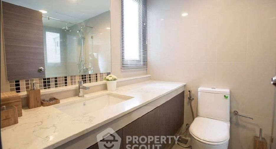 For rent 2 bedrooms condo in Watthana, Bangkok