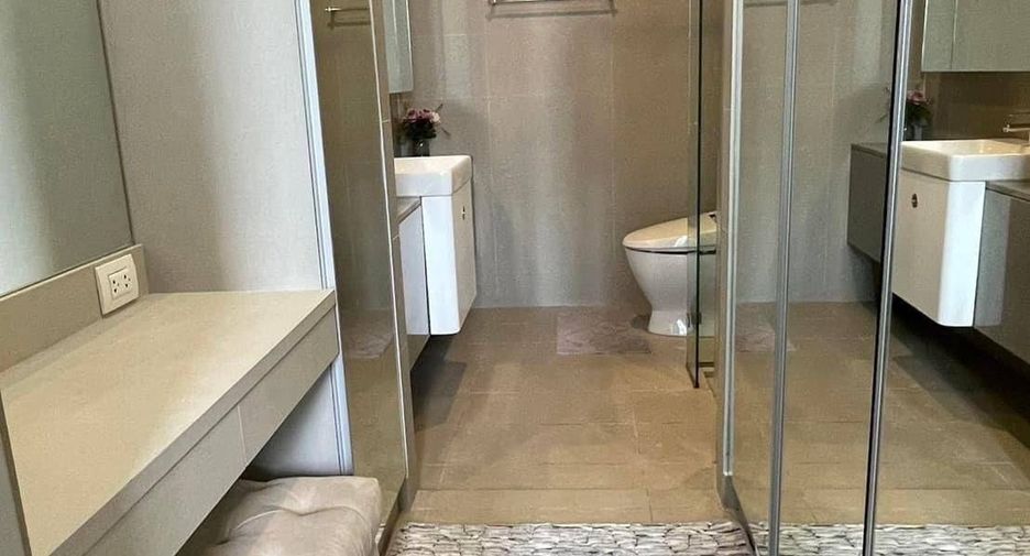 For rent 1 bed condo in Pathum Wan, Bangkok