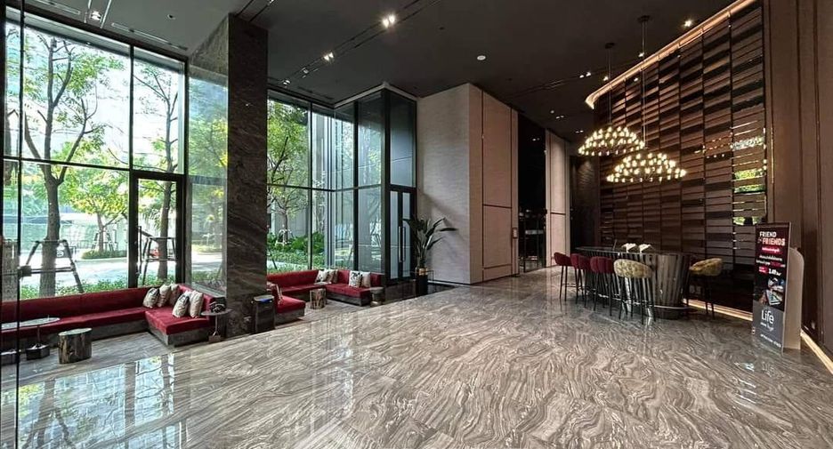 For rent 1 bed condo in Huai Khwang, Bangkok