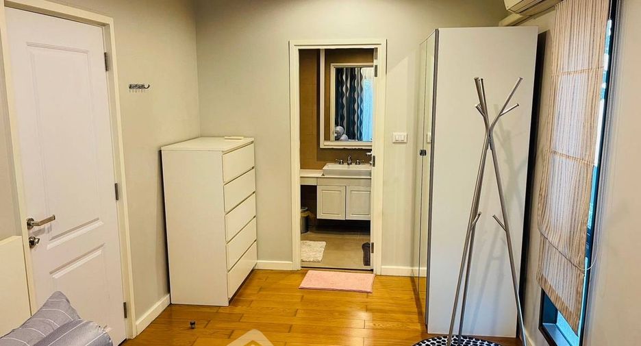 For rent 1 Beds condo in Khlong Toei, Bangkok