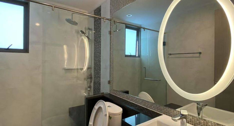 For rent 3 ベッドルーム condo in Watthana, Bangkok