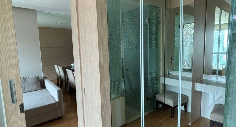 For rent 1 bed condo in Watthana, Bangkok
