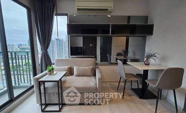 For rent 2 bedrooms condo in Huai Khwang, Bangkok
