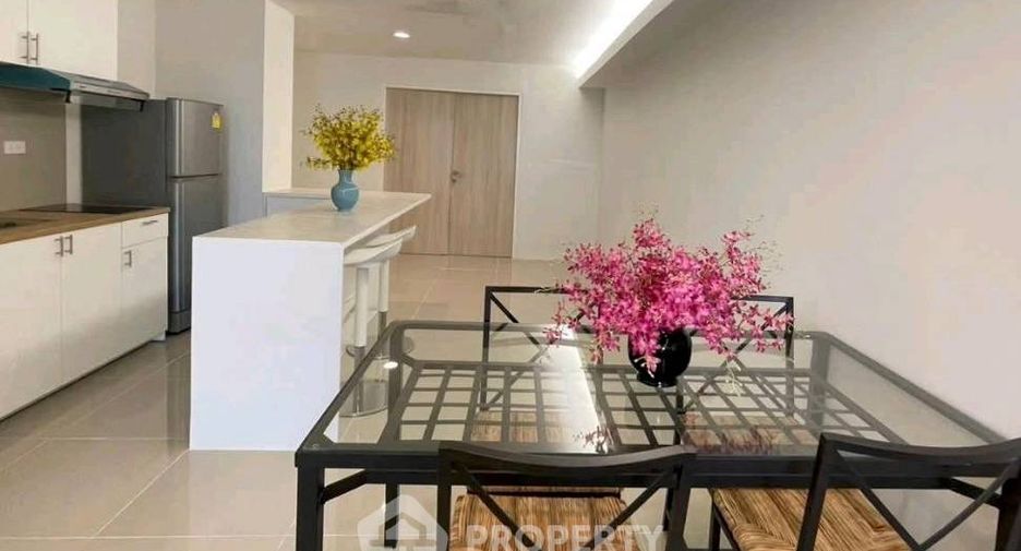 Condo en alquiler de 2 habitaciones en Khlong Toei, Bangkok
