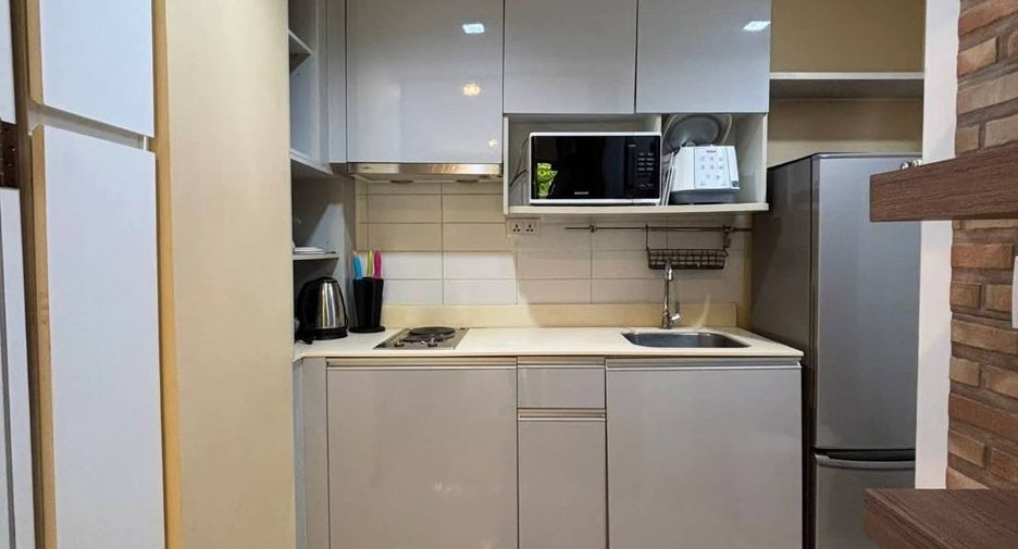 For rent 1 bed condo in Phra Khanong, Bangkok