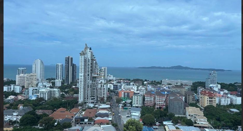 For rent 2 bedrooms condo in Bang Lamung, Chonburi