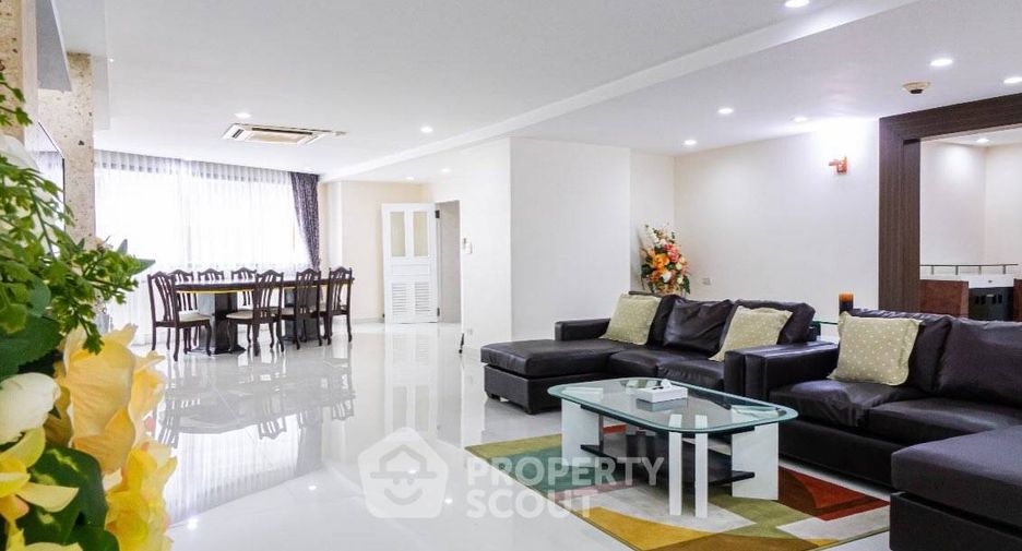 For rent 3 ベッドルーム condo in Khlong Toei, Bangkok