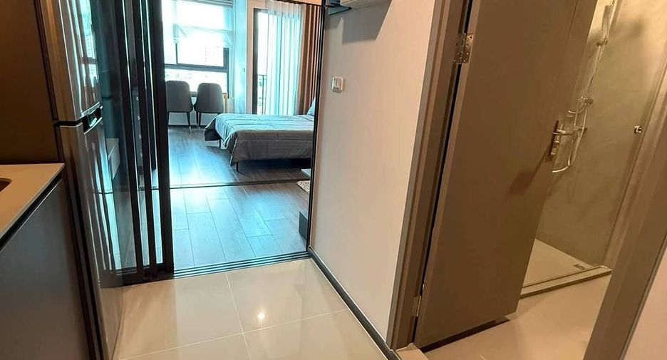 Condo en alquiler de 1 habitaciones en Khlong Toei, Bangkok