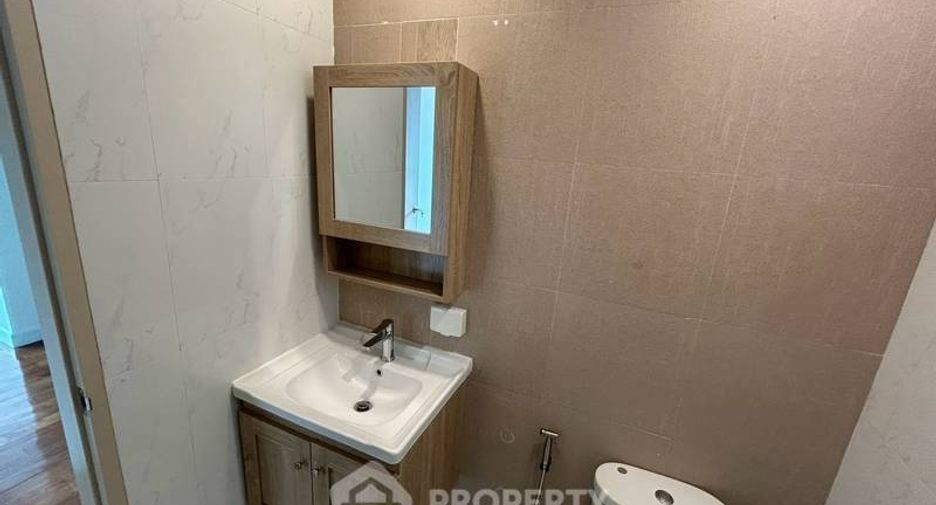 For rent 2 ベッドルーム condo in Watthana, Bangkok