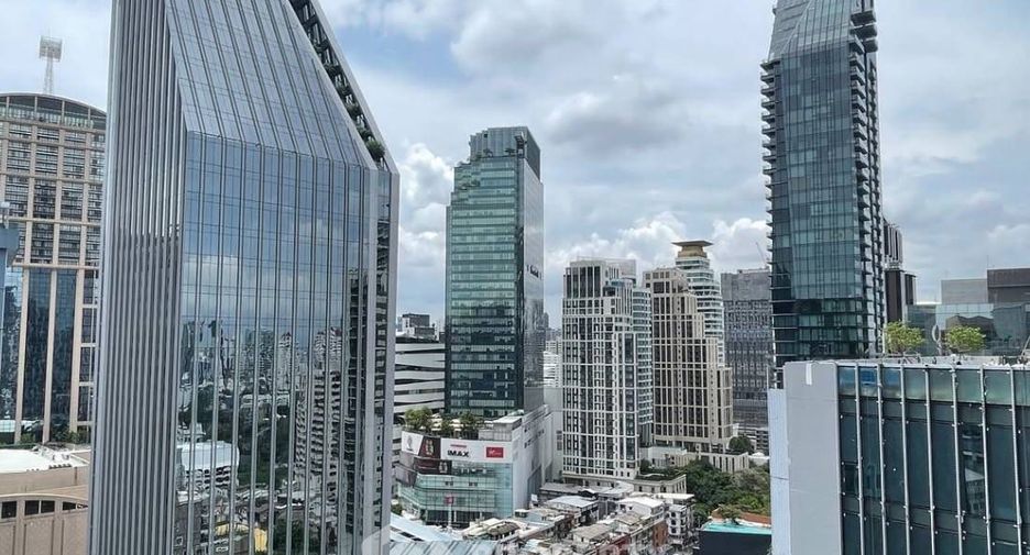 For rent 1 bed condo in Khlong Toei, Bangkok