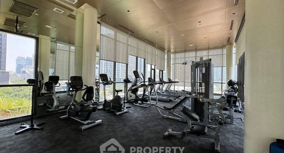 For rent 1 bed condo in Huai Khwang, Bangkok
