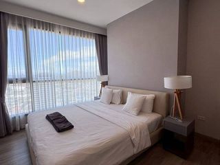 Condo en alquiler de 2 habitaciones en Si Racha, Chonburi