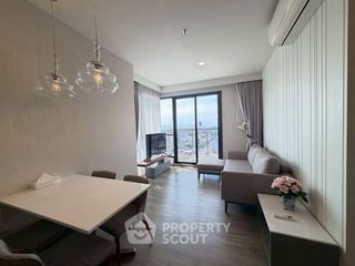 Condo en alquiler de 2 habitaciones en Si Racha, Chonburi