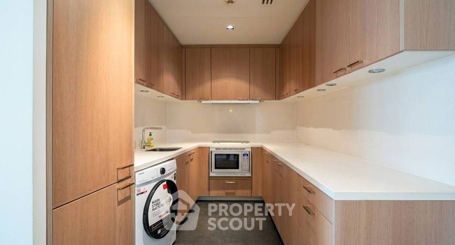 For rent 2 bedrooms condo in Sathon, Bangkok